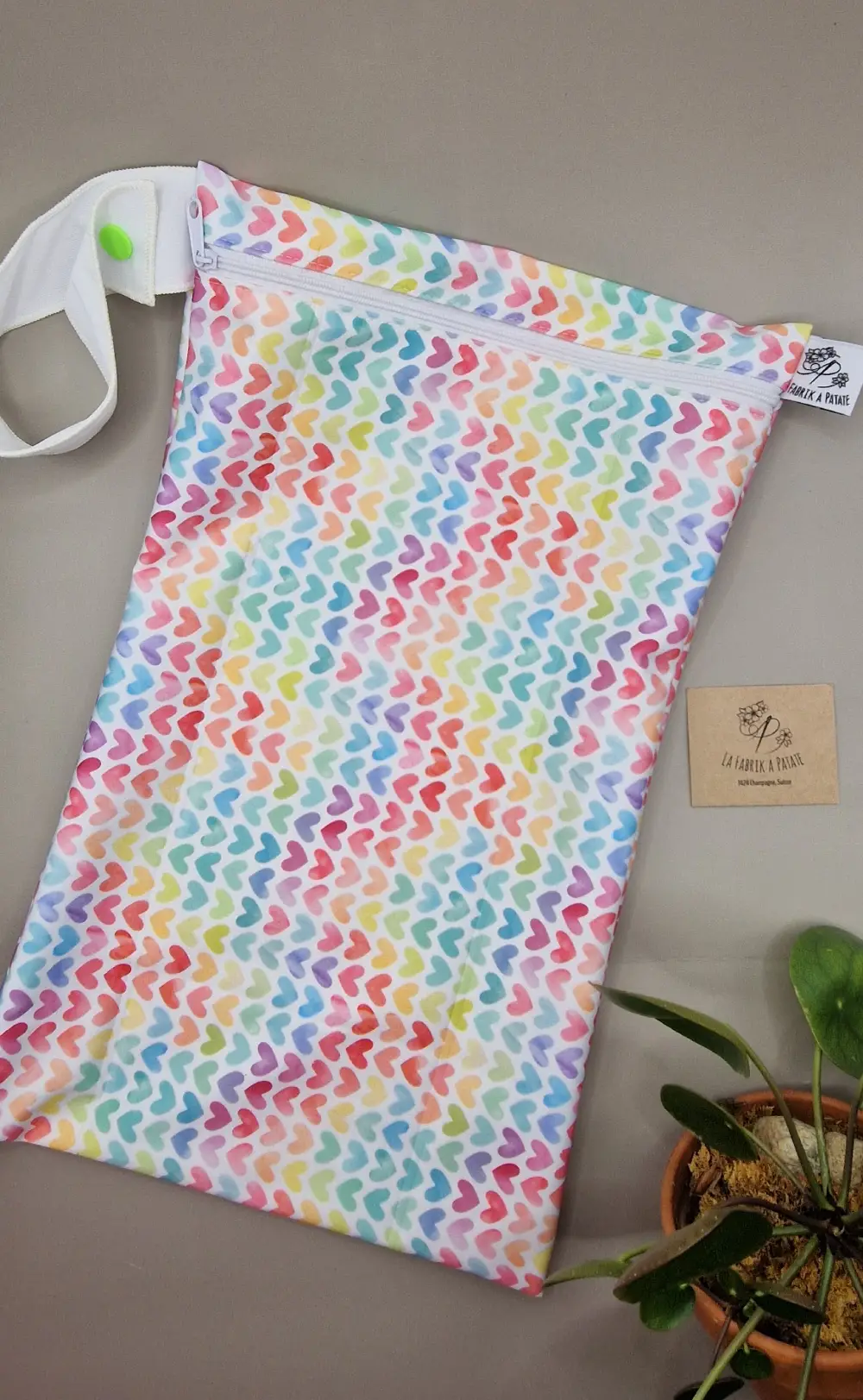 Sac à Patate imperméable – idéal pour ranger serviettes hygiéniques lavables ou maillot de bain mouillé, fabriqué en Suisse par La Fabrik a Patate