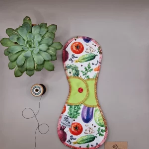 Serviette hygiénique lavable nuit au motif Potager