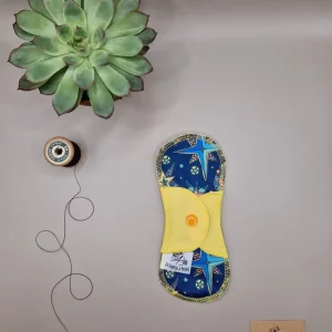 Protège Slip lavable Astral – protection menstruelle réutilisable et absorbante, fabriquée en Suisse par La Fabrik a Patate.
