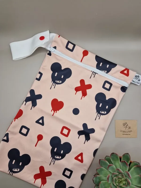 Sac à Patate imperméable – idéal pour ranger serviettes hygiéniques lavables ou maillot de bain mouillé, fabriqué en Suisse par La Fabrik a Patate