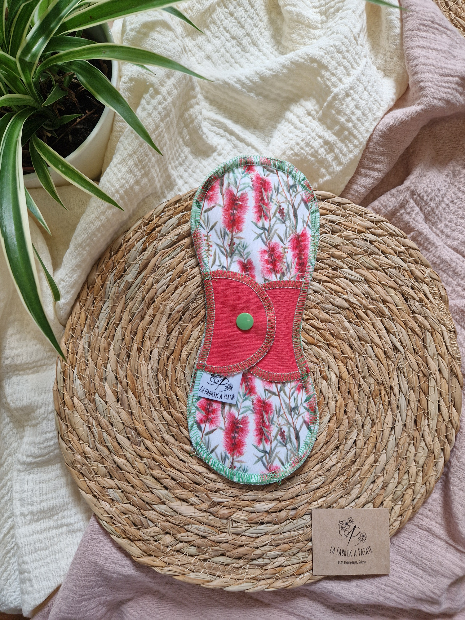 Serviette hygiénique lavable Tamarin – protection menstruelle réutilisable et absorbante, fabriquée en Suisse par La Fabrik a Patate.