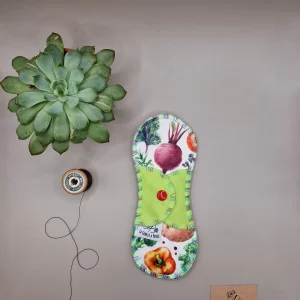 Serviette hygiénique lavable adolescente au motif Potager