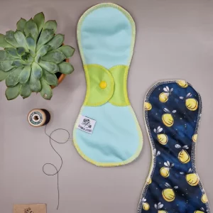 Serviette hygiénique lavable nuit Luciolle – protection menstruelle réutilisable et absorbante, fabriquée en Suisse par La Fabrik a Patate.
