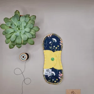 Serviette hygiénique lavable adolescente au motif Suzane