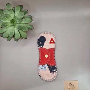 serviettes hygienique lavable adolescente vampire – protection menstruelle réutilisable et absorbante, fabriquée en Suisse par La Fabrik a Patate.