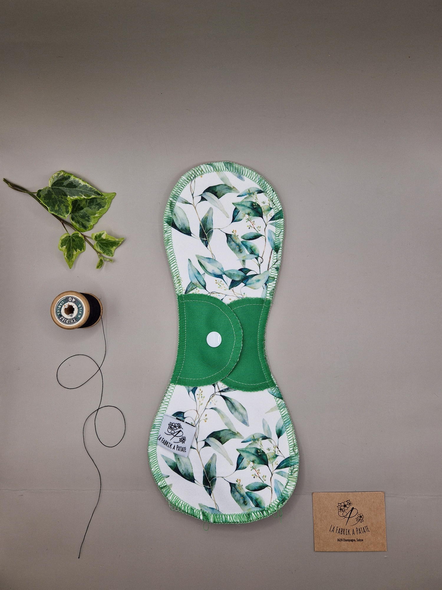 Serviette hygiénique lavable nuit au motif Parvifolia