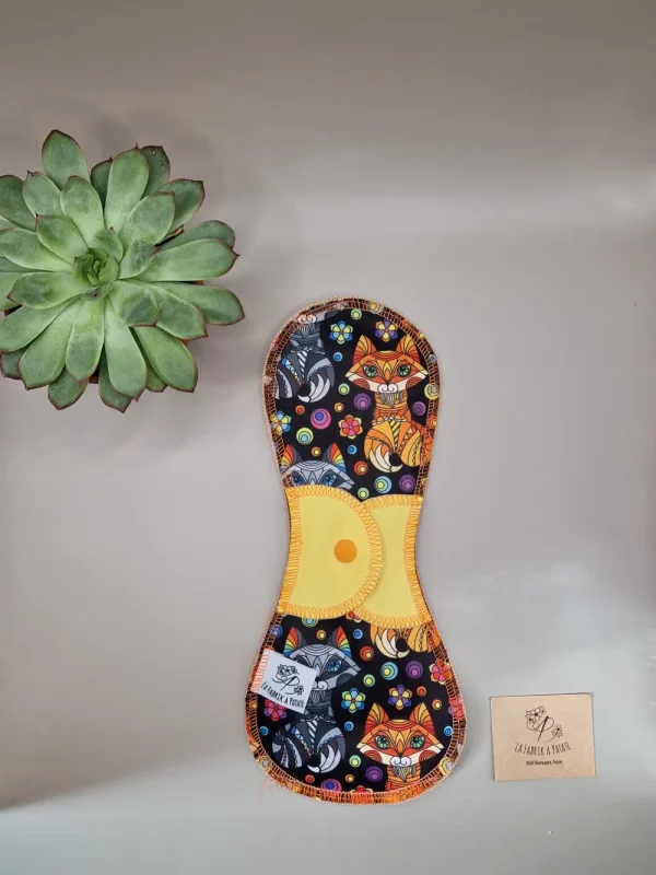 serviettes hygienique lavable nuit Renard – protection menstruelle réutilisable et absorbante, fabriquée en Suisse par La Fabrik a Patate.