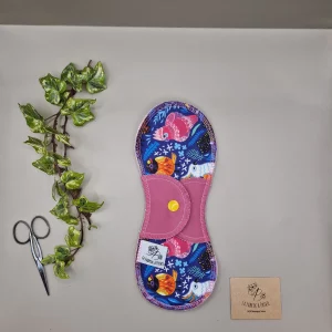 Serviette hygiénique lavable zazu – protection menstruelle réutilisable et absorbante, fabriquée en Suisse par La Fabrik a Patate.