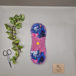 Serviette hygiénique lavable zazu – protection menstruelle réutilisable et absorbante, fabriquée en Suisse par La Fabrik a Patate.