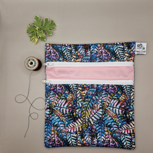 Pochette duo imperméable – idéal pour ranger serviettes hygiéniques lavables ou maillot de bain mouillé, fabriqué en Suisse par La Fabrik a Patate