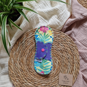 Serviette hygiénique lavable adolescente au motif Hibiscus