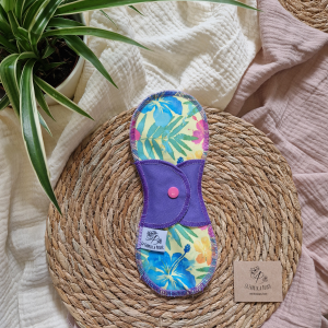 Serviette hygiénique lavable au motif Hibiscus